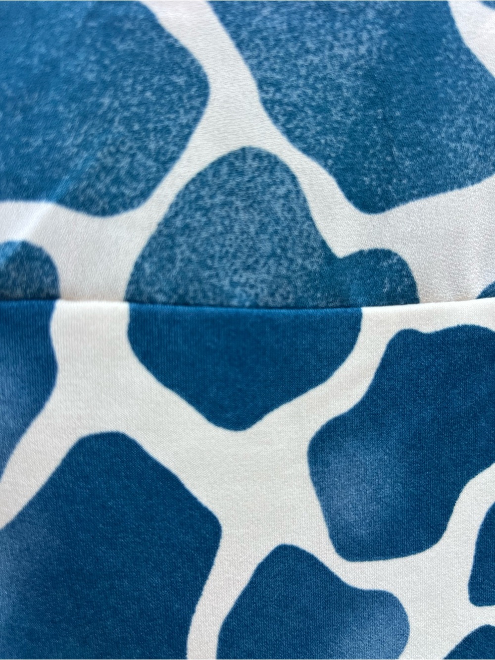 ANN TAYLOR Blue White Giraffe Print 3/4 Ruffle Sleeve Blouse Women’s Medium NWT - Picture 11 of 11